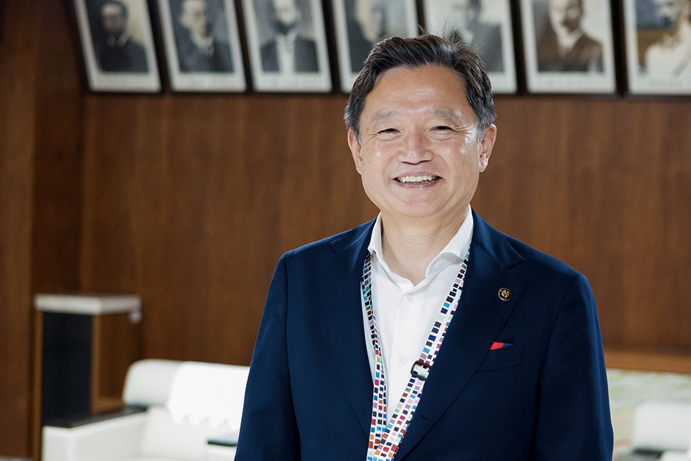 盛岡市長　内舘 茂さん