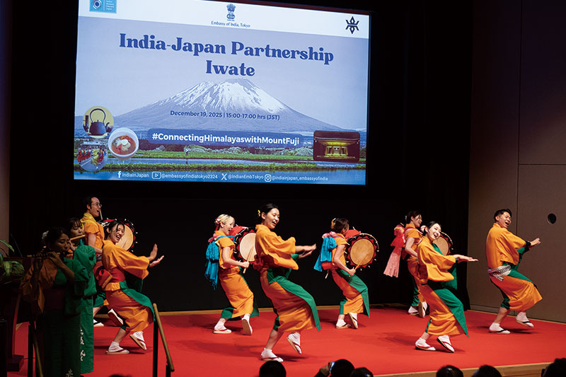 インタビュー 駐日インド大使 ナグマ・モハメド・マリック さん(58) 岩手県知事 達増 拓也 さん(61)